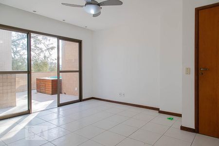 Apartamento à venda com 200m², 2 quartos e 3 vagas Apartamento à venda com 200m², 2 quartos e 3 vagasSuíte 1