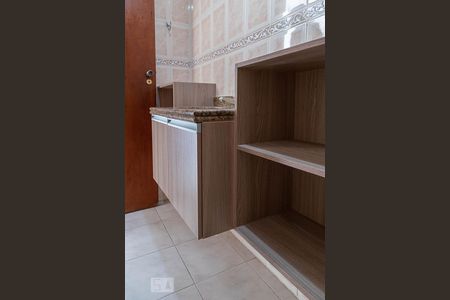 Apartamento à venda com 200m², 2 quartos e 3 vagas Apartamento à venda com 200m², 2 quartos e 3 vagasLavabo