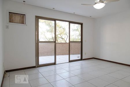 Apartamento à venda com 200m², 2 quartos e 3 vagas Apartamento à venda com 200m², 2 quartos e 3 vagasSuíte 2