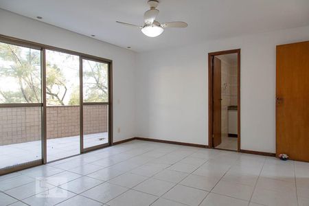 Apartamento à venda com 200m², 2 quartos e 3 vagas Apartamento à venda com 200m², 2 quartos e 3 vagasSuíte 2