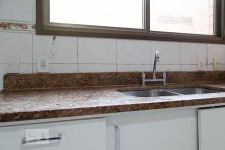 Apartamento à venda com 200m², 2 quartos e 3 vagas Apartamento à venda com 200m², 2 quartos e 3 vagasCozinha