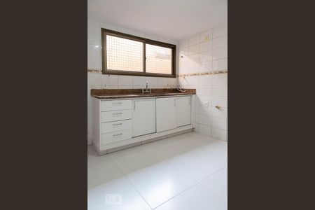 Apartamento à venda com 200m², 2 quartos e 3 vagas Apartamento à venda com 200m², 2 quartos e 3 vagasCozinha
