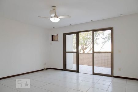 Apartamento à venda com 200m², 2 quartos e 3 vagas Apartamento à venda com 200m², 2 quartos e 3 vagasSuíte 2