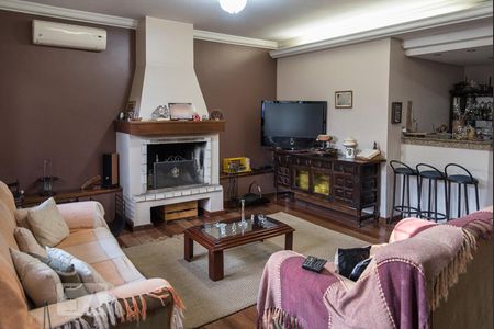 Sala de casa à venda com 4 quartos, 340m² em Vila Ipiranga, Porto Alegre