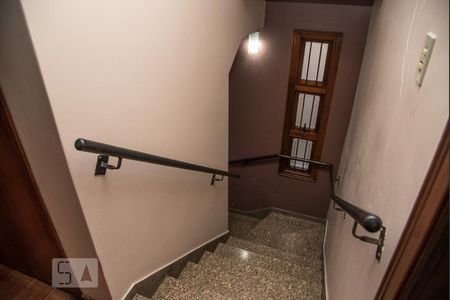 Casa à venda com 340m², 4 quartos e 4 vagasEscada - Cobertura