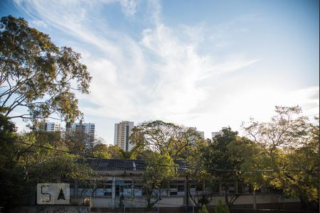 Casa à venda com 340m², 4 quartos e 4 vagasVista