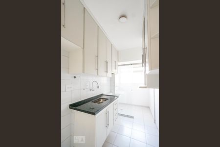 Apartamento à venda com 48m², 2 quartos e 1 vaga Apartamento à venda com 48m², 2 quartos e 1 vagaCozinha