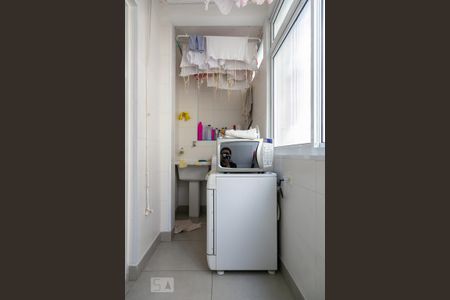 Apartamento à venda com 104m², 2 quartos e sem vaga Apartamento à venda com 104m², 2 quartos e sem vagaÁrea de serviço