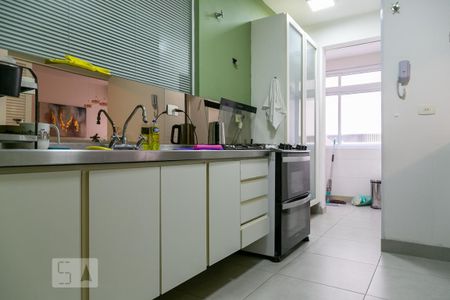Apartamento à venda com 104m², 2 quartos e sem vaga Apartamento à venda com 104m², 2 quartos e sem vagaCozinha