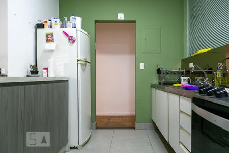 Apartamento à venda com 104m², 2 quartos e sem vaga Apartamento à venda com 104m², 2 quartos e sem vagaCozinha