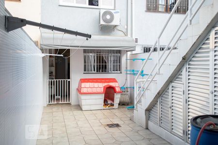 Casa à venda com 200m², 4 quartos e 2 vagasQUINTAL
