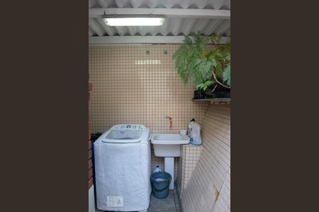 Casa à venda com 200m², 4 quartos e 2 vagasÁREA DE SERVIÇO