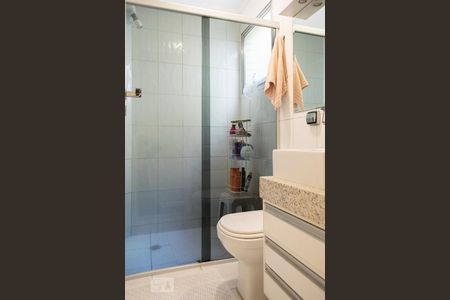 Casa à venda com 200m², 4 quartos e 2 vagasBANHEIRO