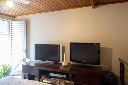 Casa à venda com 200m², 4 quartos e 2 vagasEDÍCULA