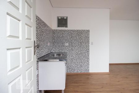 Cozinha de casa para alugar com 1 quarto, 25m² em Jardim Esmeralda, São Paulo
