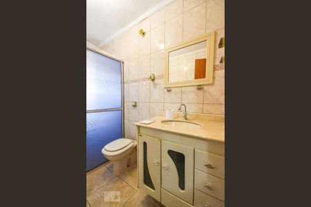 Casa à venda com 175m², 5 quartos e 1 vagaBanheiro 1