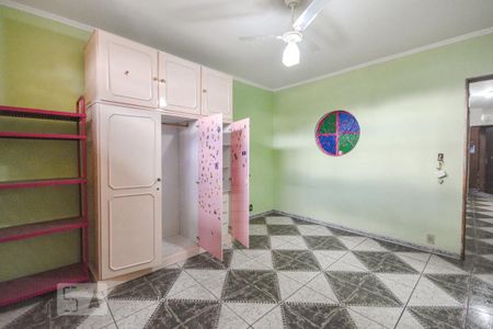 Casa à venda com 175m², 5 quartos e 1 vagaQuarto 3