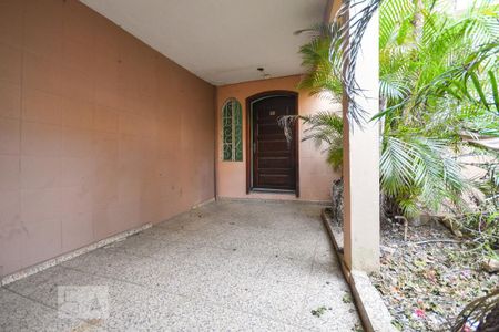 Casa à venda com 175m², 5 quartos e 1 vagaGaragem