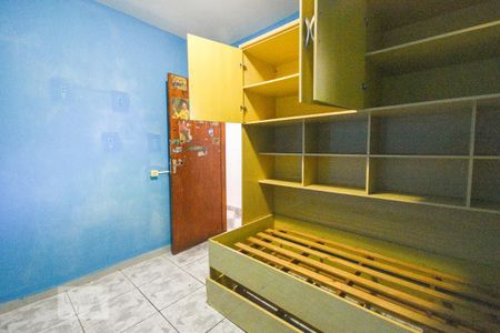 Casa à venda com 175m², 5 quartos e 1 vagaQuarto 2