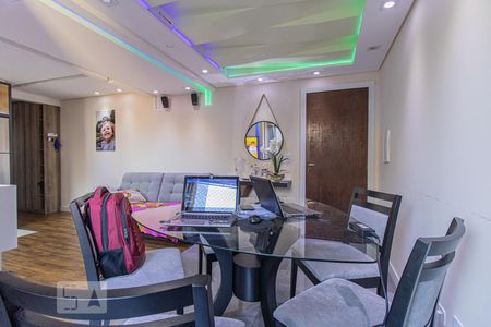 Sala de apartamento para alugar com 2 quartos, 76m² em Fazendinha, Curitiba