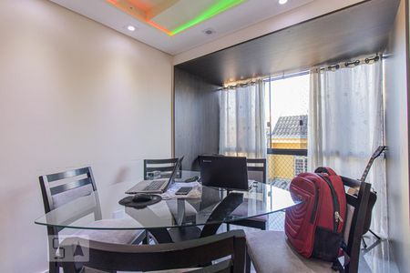 Sala de apartamento para alugar com 2 quartos, 76m² em Fazendinha, Curitiba