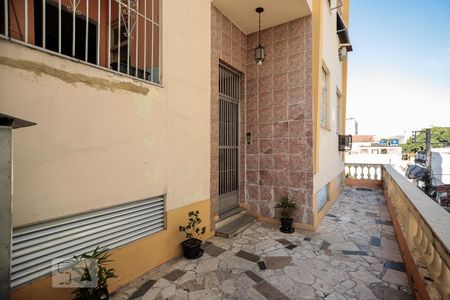 Apartamento à venda com 85m², 2 quartos e sem vaga Apartamento à venda com 85m², 2 quartos e sem vagaEntrada