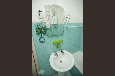 Apartamento à venda com 85m², 2 quartos e sem vaga Apartamento à venda com 85m², 2 quartos e sem vagaBanheiro