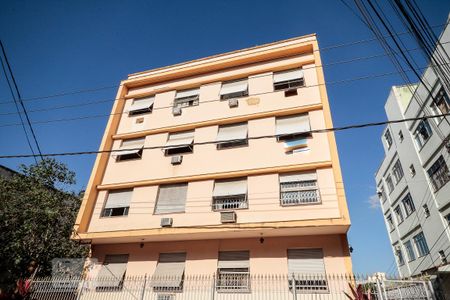 Apartamento à venda com 85m², 2 quartos e sem vaga Apartamento à venda com 85m², 2 quartos e sem vagaFachada