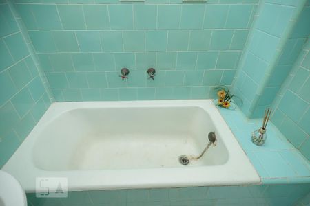 Apartamento à venda com 85m², 2 quartos e sem vaga Apartamento à venda com 85m², 2 quartos e sem vagaBanheiro