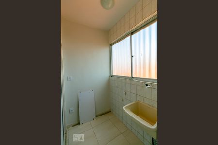 Apartamento à venda com 65m², 3 quartos e 1 vagaÁrea de Serviço