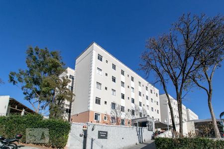 Apartamento à venda com 65m², 2 quartos e 1 vagaFachada