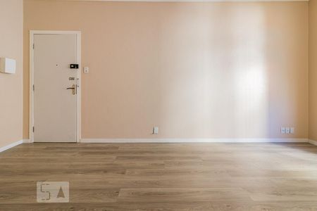 Sala/Quarto de kitnet/studio para alugar com 1 quarto, 30m² em Farroupilha, Porto Alegre