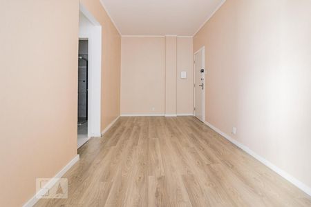 Sala/Quarto de kitnet/studio para alugar com 1 quarto, 30m² em Farroupilha, Porto Alegre