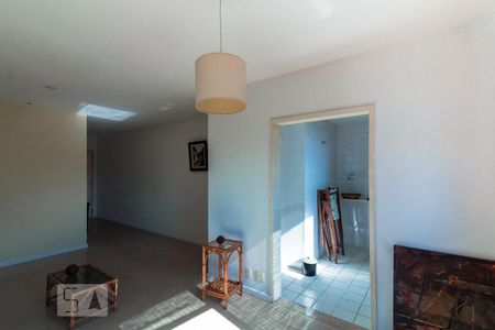 Sala de apartamento à venda com 2 quartos, 80m² em Barra da Tijuca, Rio de Janeiro
