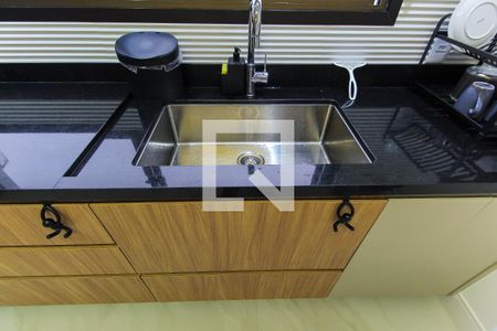 Apartamento para alugar com 200m², 3 quartos e 2 vagas Apartamento para alugar com 200m², 3 quartos e 2 vagasCozinha