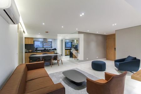 Apartamento para alugar com 200m², 3 quartos e 2 vagas Apartamento para alugar com 200m², 3 quartos e 2 vagasSala