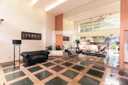 Apartamento para alugar com 200m², 3 quartos e 2 vagas Apartamento para alugar com 200m², 3 quartos e 2 vagasHall de entrada