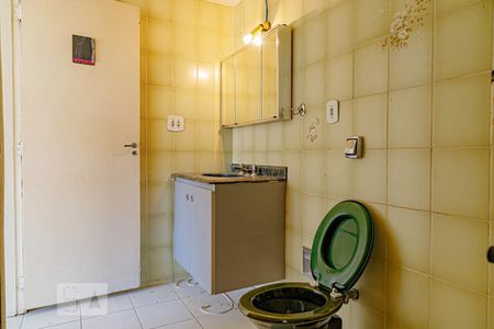 Apartamento à venda com 176m², 3 quartos e 1 vagaBanheiro da suíte