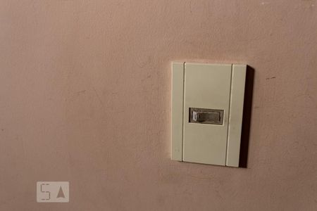 Casa à venda com 230m², 4 quartos e 2 vagasDetalhe