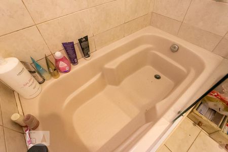 Casa à venda com 230m², 4 quartos e 2 vagasDetalhe