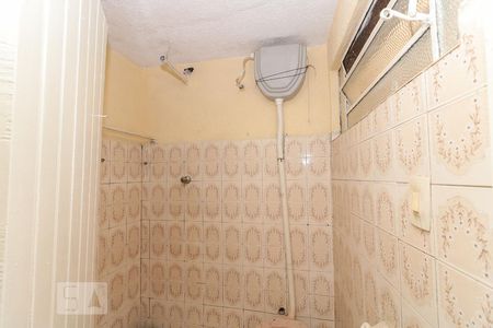 Banheiro de casa para alugar com 1 quarto, 13m² em Novo Osasco, Osasco