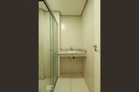 Banheiro da Suíte de apartamento à venda com 1 quarto, 45m² em Vila Paulicéia, São Paulo