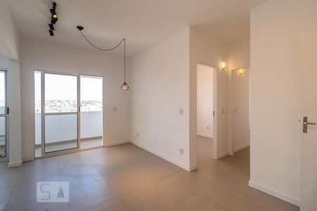 Sala de apartamento para alugar com 2 quartos, 52m² em Jardim Maria Helena, Barueri