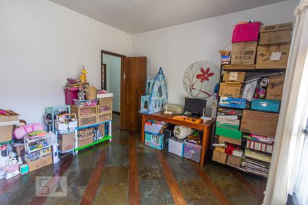 Casa à venda com 189m², 3 quartos e 3 vagasQuarto 2