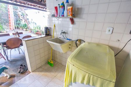 Casa à venda com 189m², 3 quartos e 3 vagasÁrea de Serviço