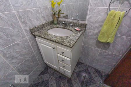 Casa à venda com 189m², 3 quartos e 3 vagasBanheiro Social 2