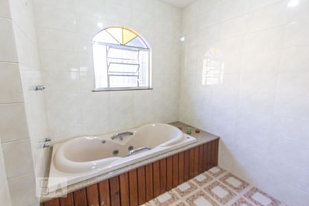 Casa à venda com 189m², 3 quartos e 3 vagasBanheiro da Suíte