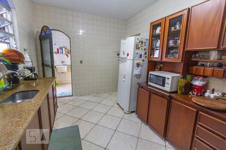 Casa à venda com 189m², 3 quartos e 3 vagasCozinha