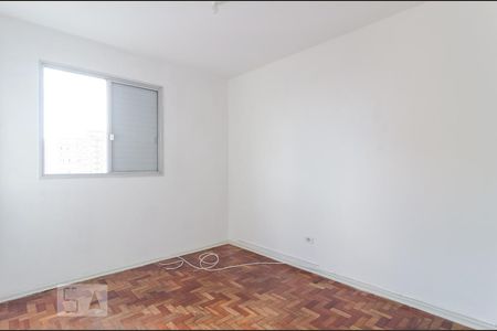 Quarto 1 de apartamento para alugar com 2 quartos, 55m² em Vila Guarani (z Sul), São Paulo