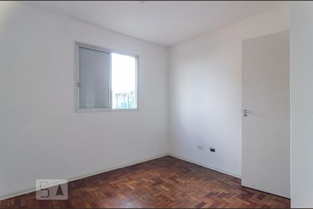 Quarto 2 de apartamento para alugar com 2 quartos, 55m² em Vila Guarani (z Sul), São Paulo